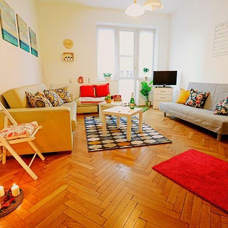 Big&Bright- Golden Apartments- Old Town كراكوفيا المظهر الخارجي الصورة