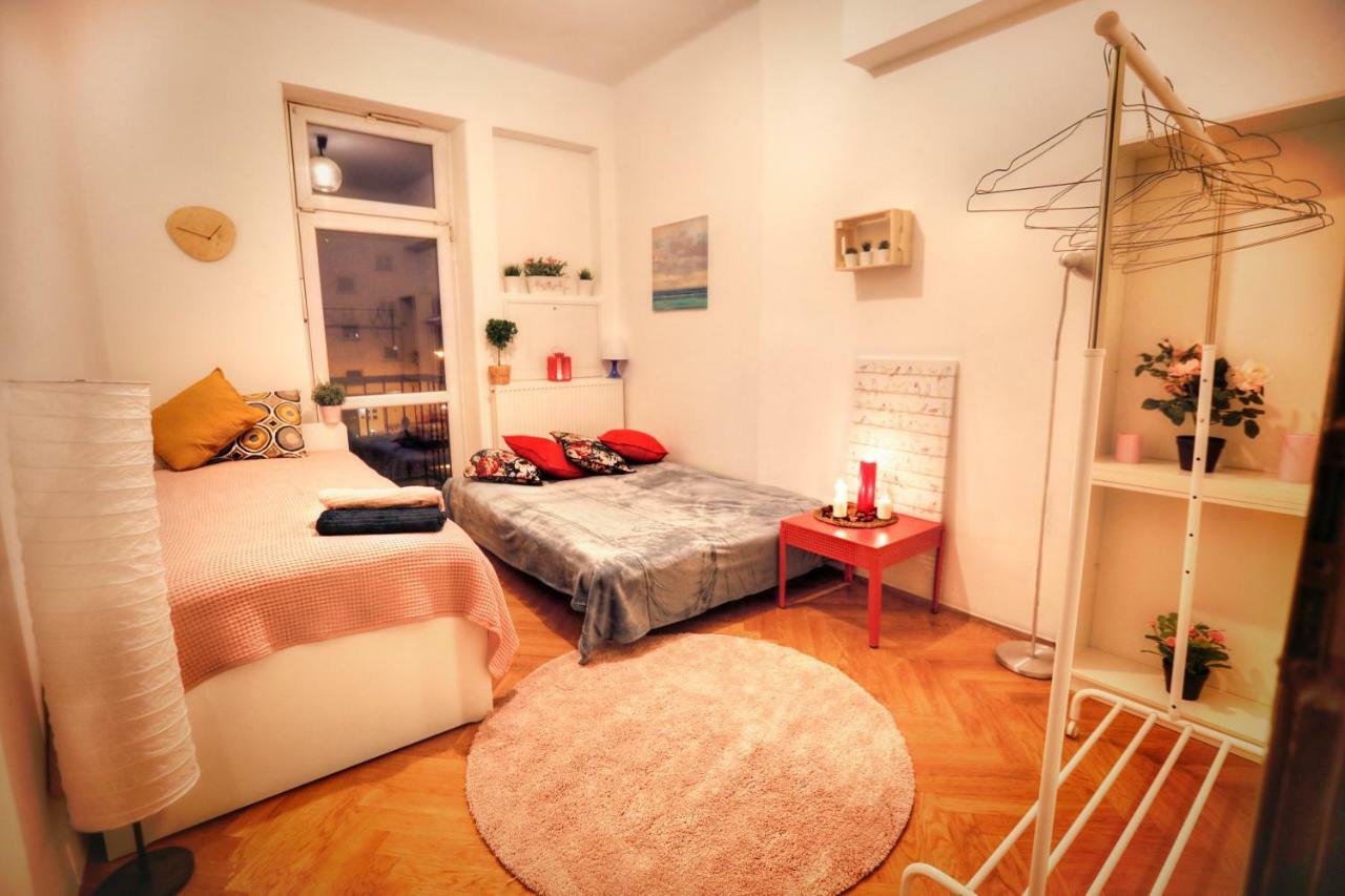 Big&Bright- Golden Apartments- Old Town كراكوفيا المظهر الخارجي الصورة