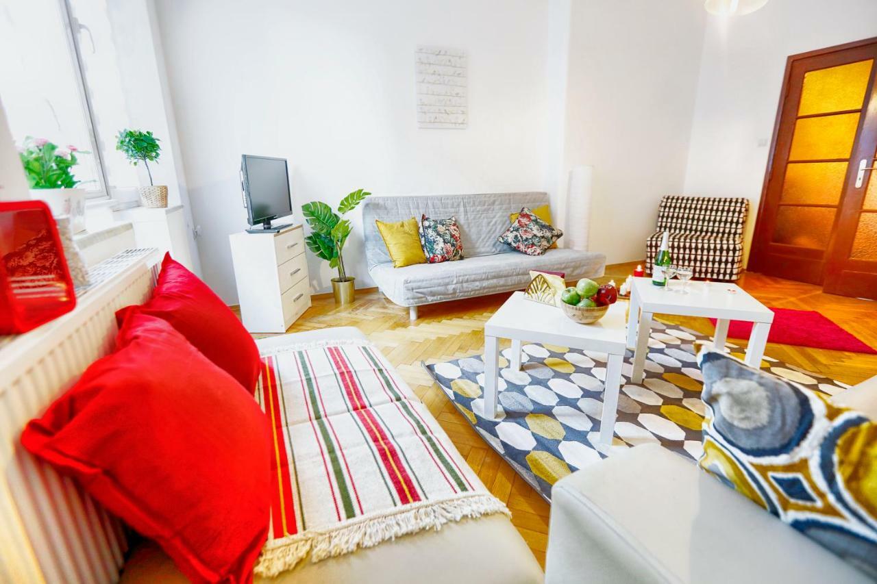 Big&Bright- Golden Apartments- Old Town كراكوفيا المظهر الخارجي الصورة